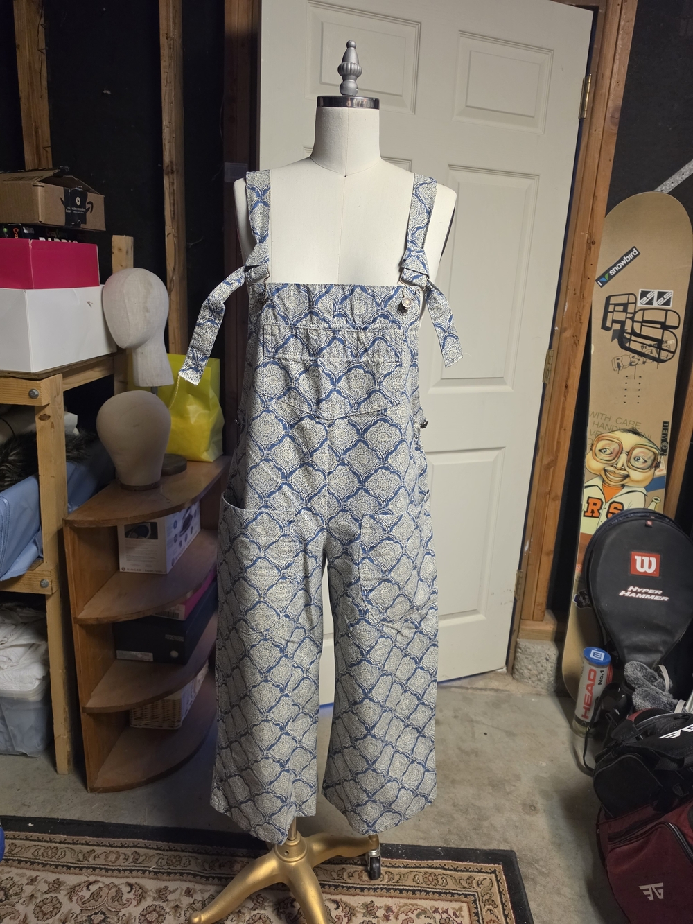 Tie-Shoulder Blue Patterned Cropped Jumpsuit